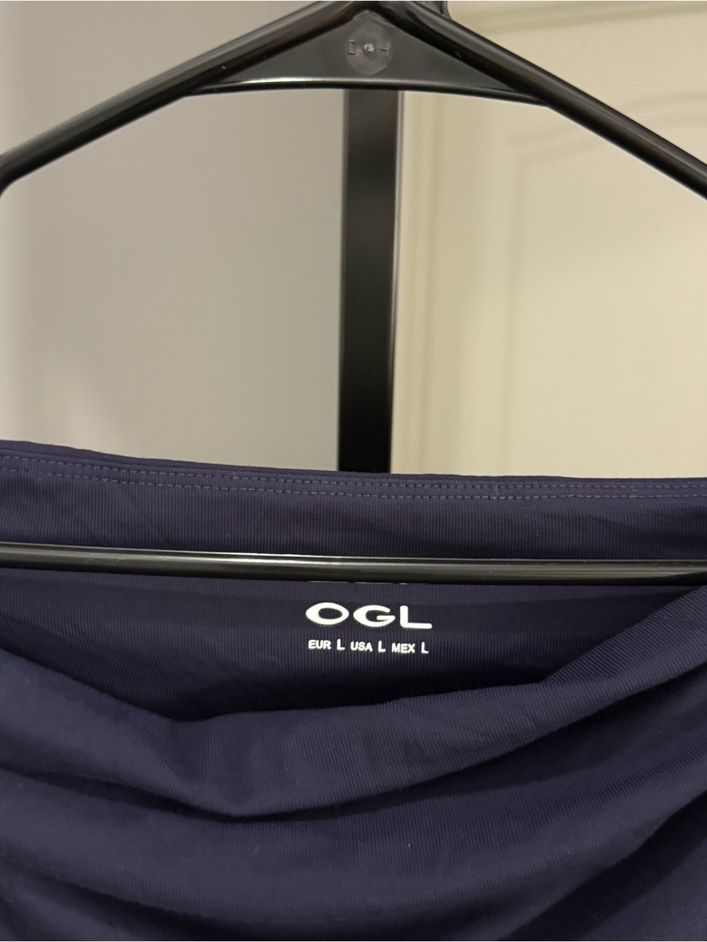 NWT OGL Eco-SkinKiss Multi-wear Versatile Necklines Bra Top Midnight Navy L - Picture 7 of 10